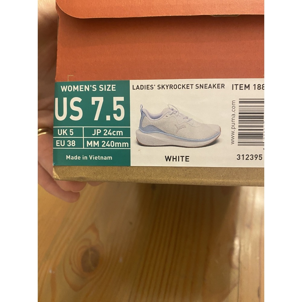 Puma NIB Skyrocket Sneaker White Blue Women Sz 7.5 Lace Up - Picture 6 of 10